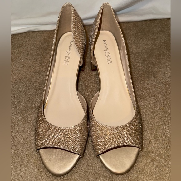 Benjamin Walk Shoes - 🆕 Benjamin Walk Touch Ups Joy 41 10.5 M Gold Glitter Open Toe Wedge Pumps Heels